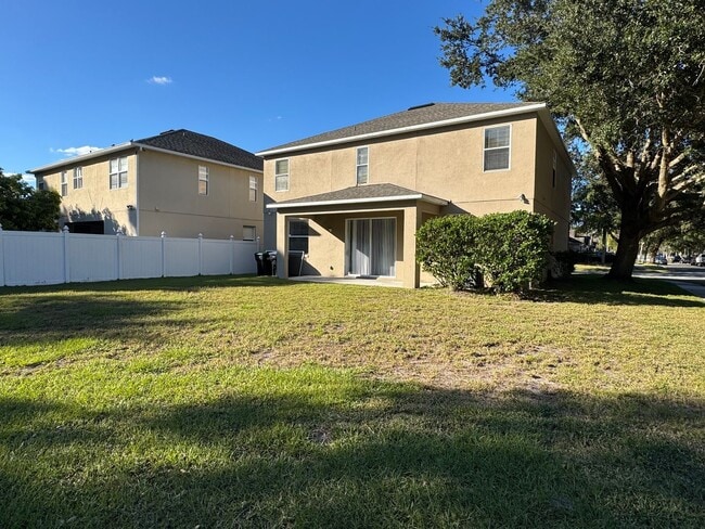 Building Photo - Waterford Trails: 5 Bedroom+ loft, 3 Bath,...