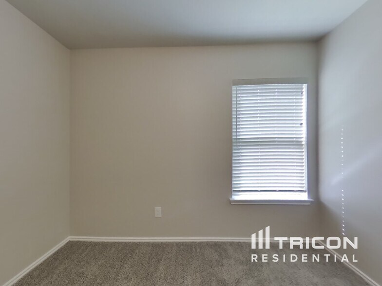 Building Photo - 254 Cumberland Forest Dr