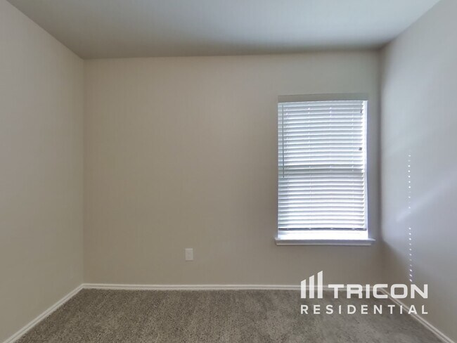 Building Photo - 254 Cumberland Forest Dr