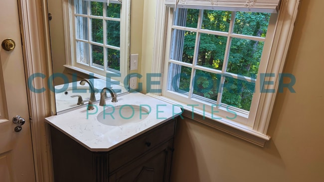 Building Photo - 3830 Fred's Road-  Available 6/1/2026-27  ...