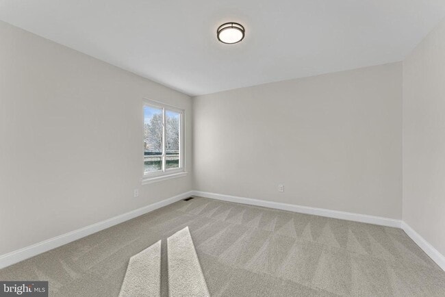 Building Photo - 1228 Chanticleer