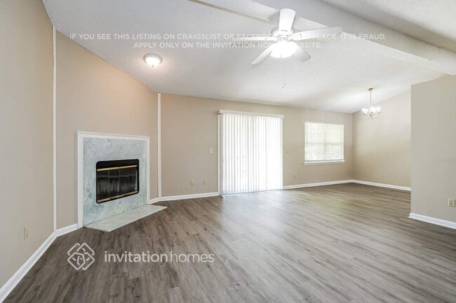 Building Photo - 11868 Gran Meadows Way