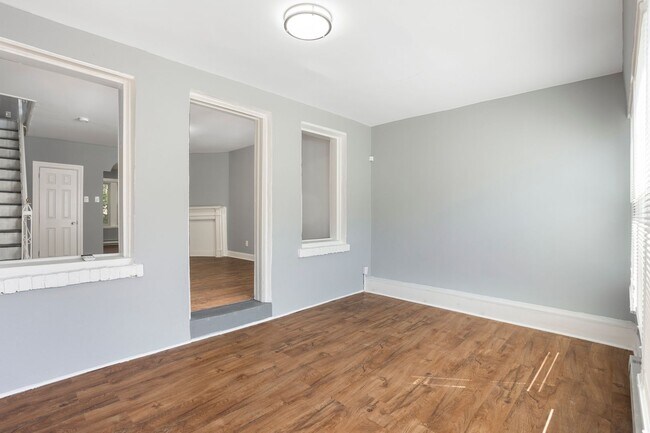 Building Photo - 5211 Litchfield St