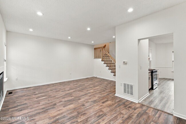 Building Photo - 707 Hatchery Ct