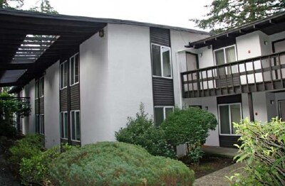 Building Photo - 8500-8590 SW Canyon Ln