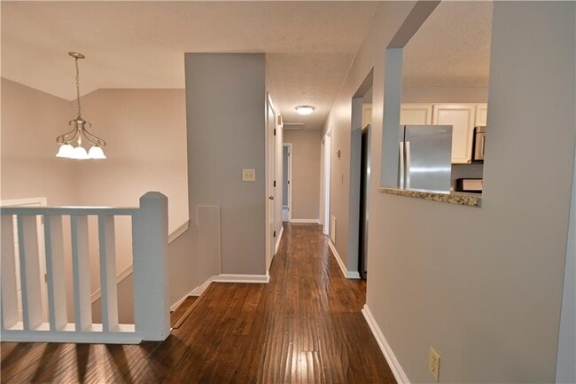 Building Photo - 459 Ridgetop Dr NW