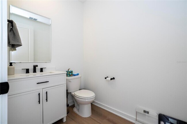 Building Photo - 2184 Broadbrook Dr