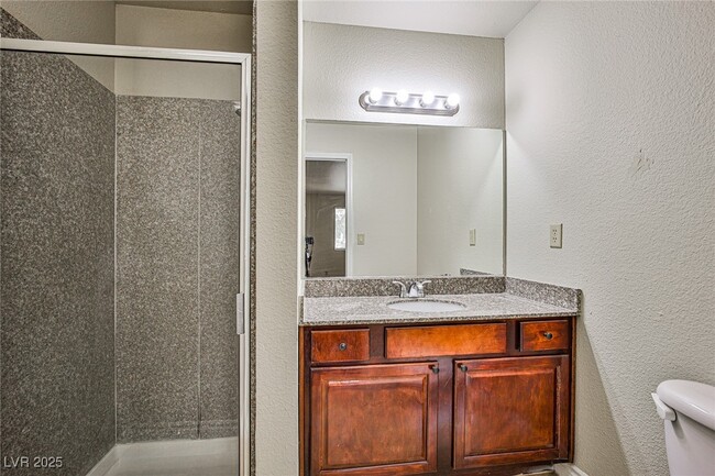 Building Photo - 5240 Indian River Dr