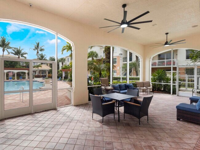 Building Photo - 9309 Myrtlewood Cir W