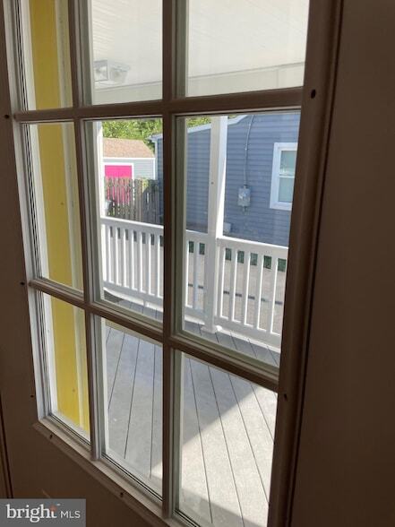 Building Photo - 6139 5th St