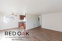 Building Photo - 1806 Plaza del Amo