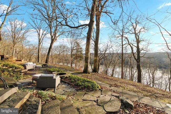 Building Photo - 11540 Springridge Rd