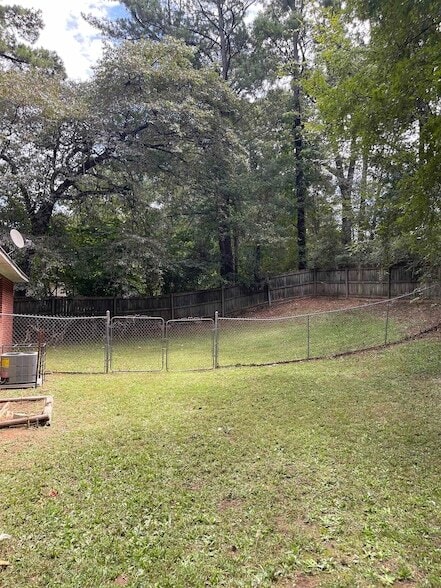 Building Photo - 44 Armstead Dr