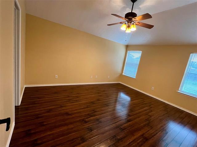 Building Photo - 8012 Splitrail Ct