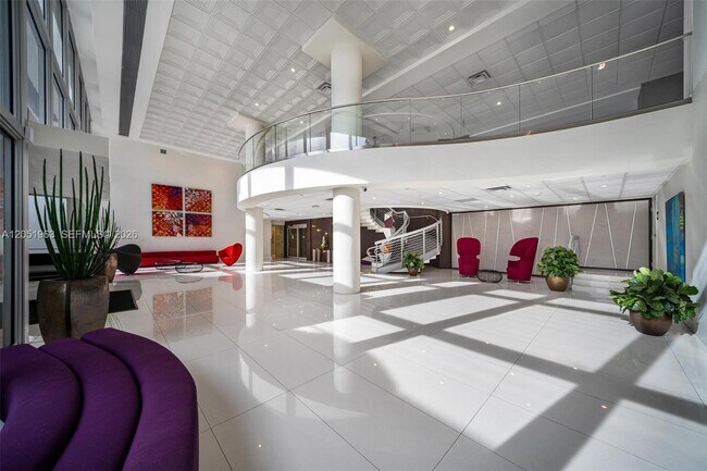 Building Photo - 5701 Collins Ave