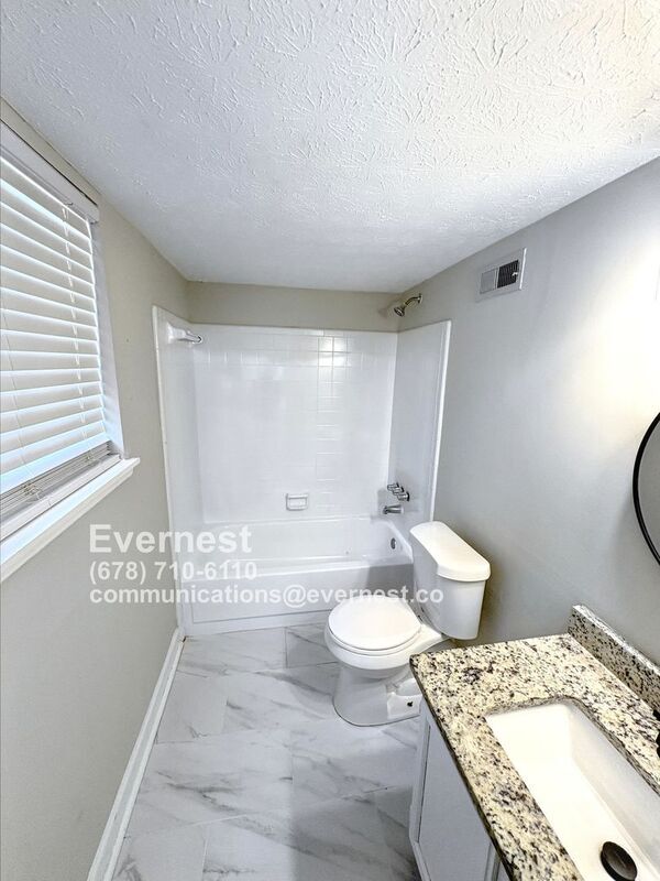 Building Photo - 4060 Day Trail S