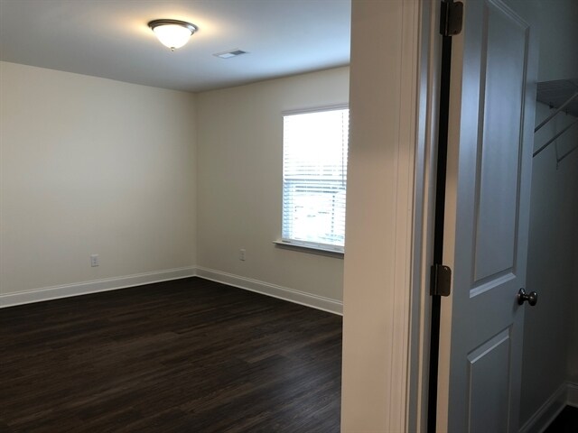 Building Photo - 203 Gregory Dr