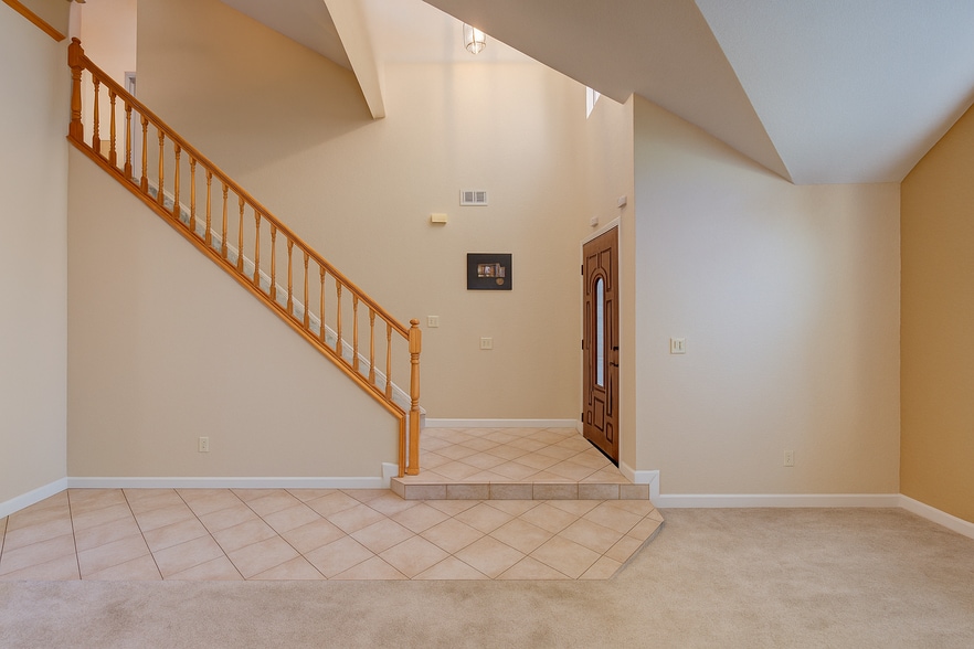 Building Photo - 4404 Bluff Creek Dr