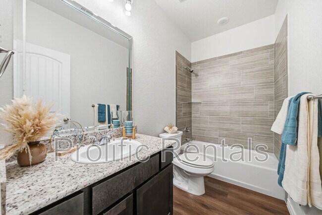 Building Photo - 5121 Rose Petal Ct