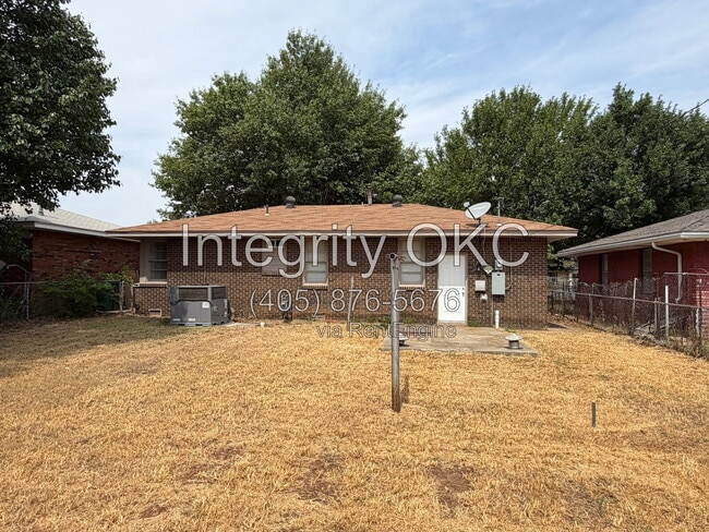 Building Photo - 2548 SW 48th St