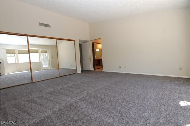 Building Photo - 6605 Vicuna Dr