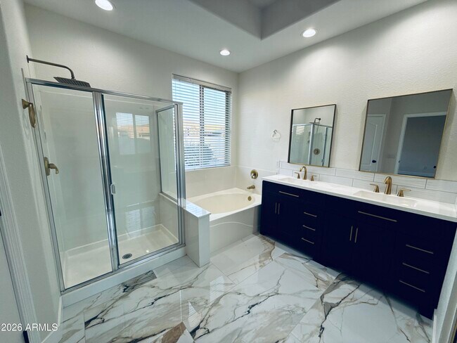 Building Photo - 2119 N Pacey Rd