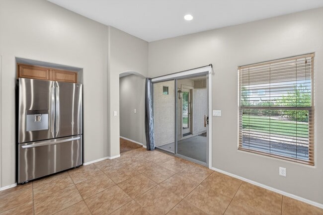 Building Photo - Spacious Gilbert Corner Lot Rental with 4 Bedrooms, Vaulted Ceilings & Private Backyard Retreat
