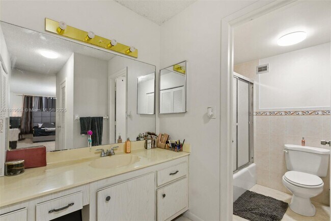 Building Photo - 3800 S Ocean Dr
