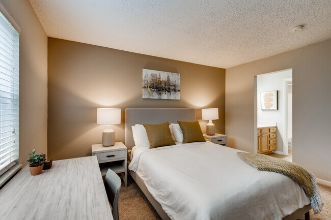 Building Photo - 10501 3rd St N