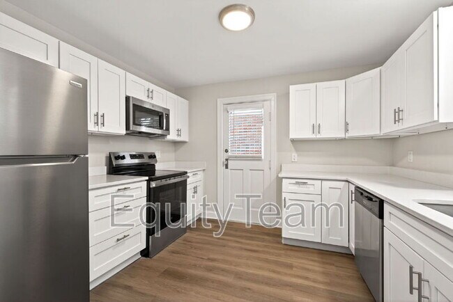 Building Photo - 405 Home Ave