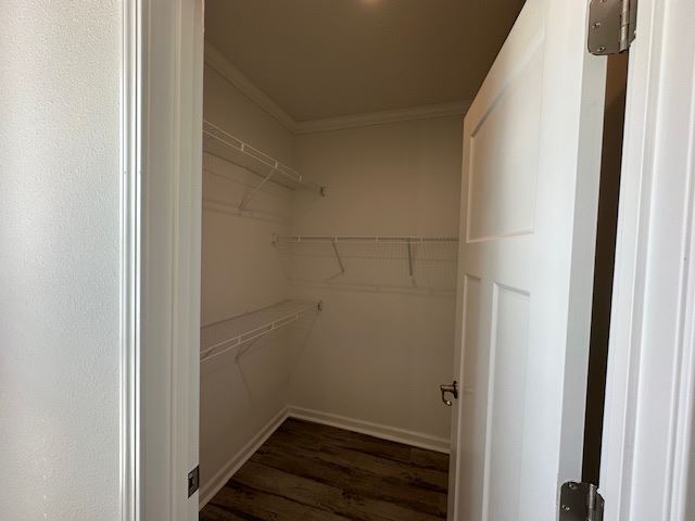 Building Photo - 928 Bonaire Ave W