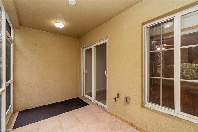 Building Photo - 9430 Ivy Brook Run