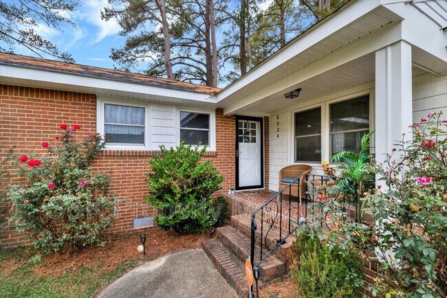 Building Photo - 5524 Briarwood Ln