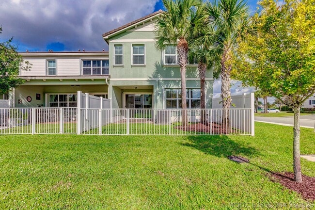 Building Photo - 11900 Cypress Key Way