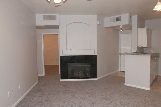 Building Photo - 7163 S Durango Dr