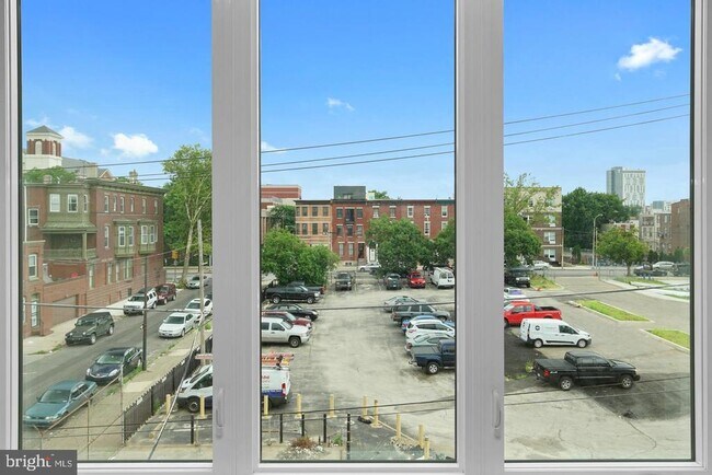 Building Photo - 1640 Cambridge St