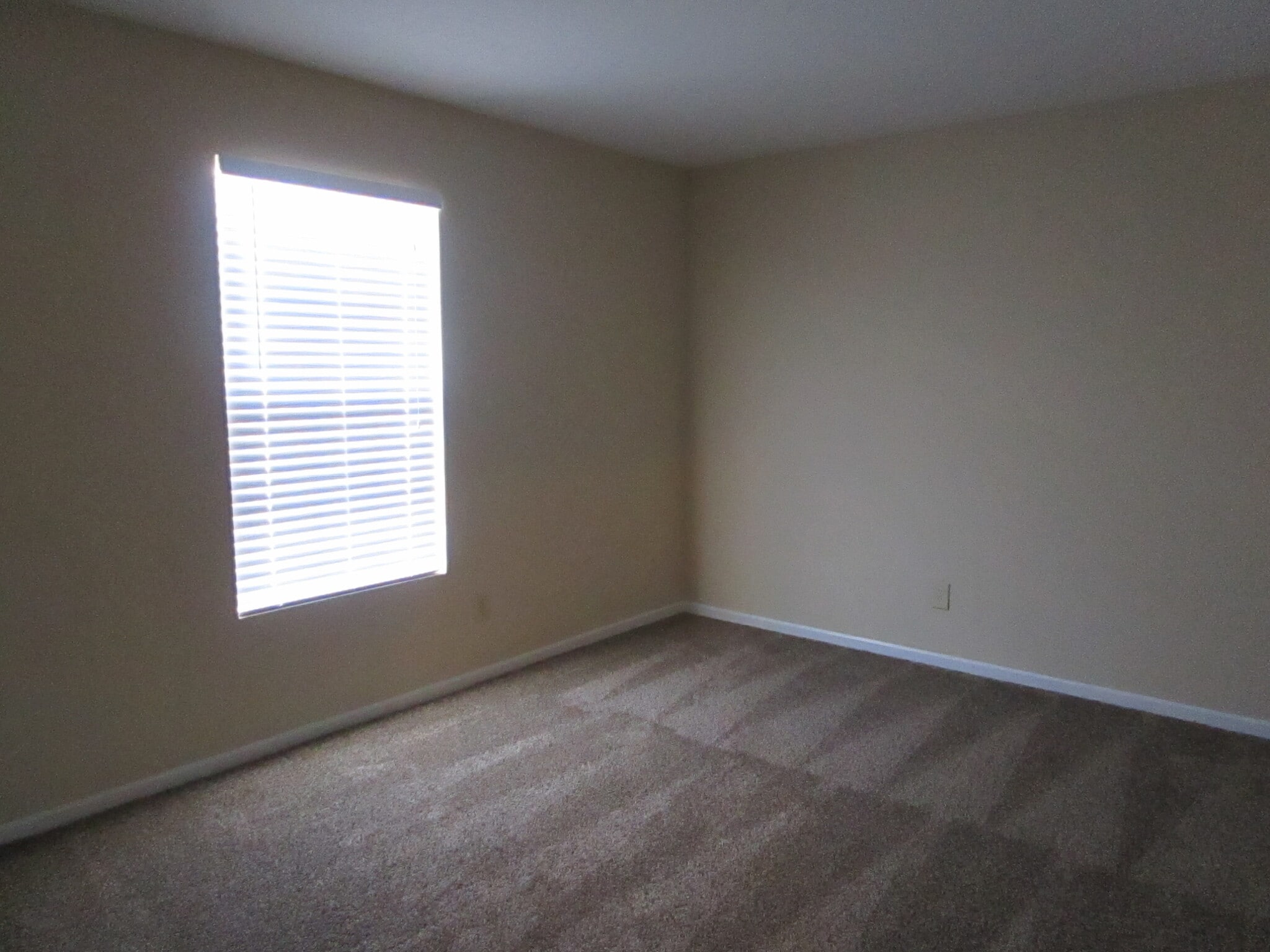 Building Photo - 2890 Sentiment Ln