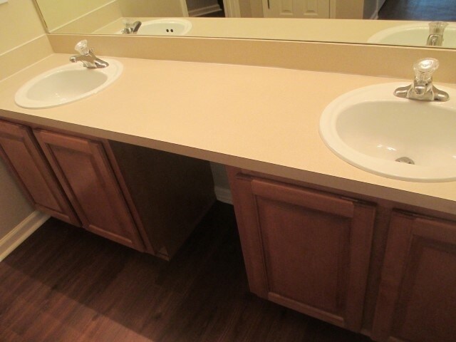 Building Photo - 3127 Majestic Oaks Ln