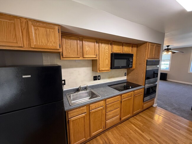 Building Photo - One Bedroom Second Floor Apartment- Dundalk, MD