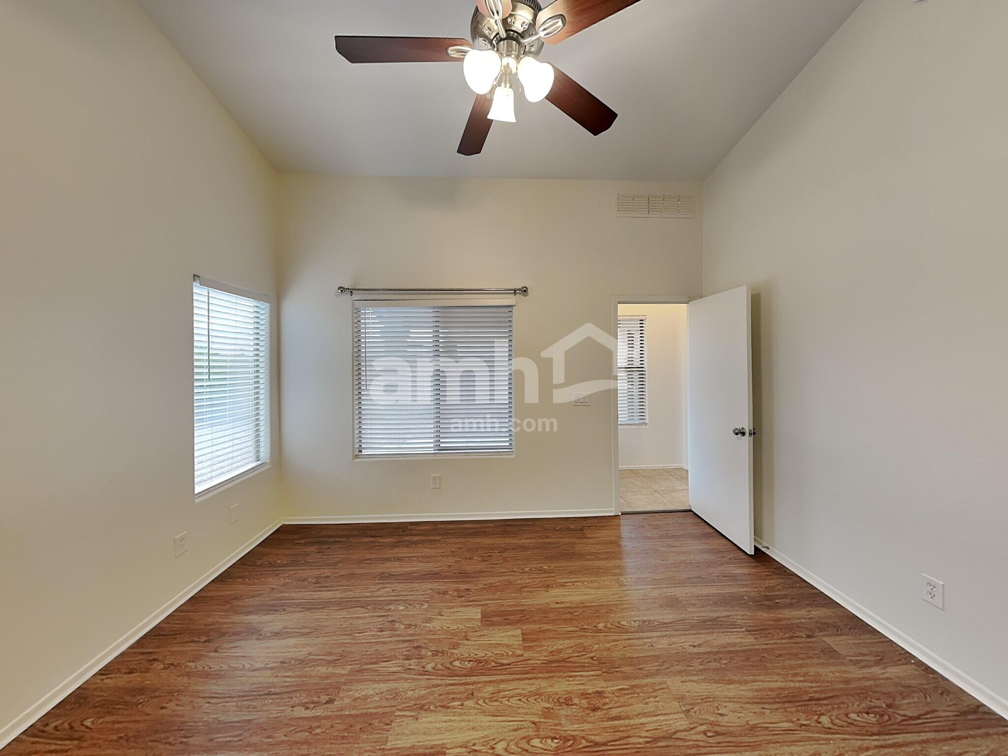 Building Photo - 14943 N 133rd Ln