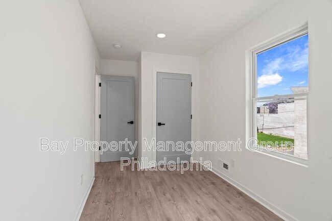 Building Photo - 1823 N Van Pelt St