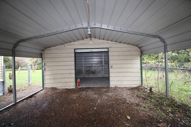 Building Photo - 2528 Baywood Dr