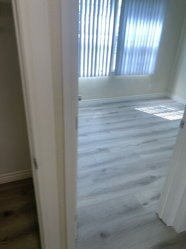 Building Photo - 2228 Thurman Ave