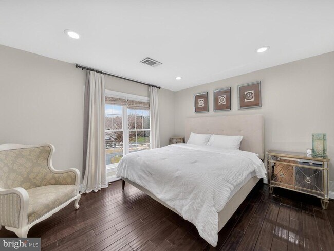 Building Photo - 11701 Winterset Terrace