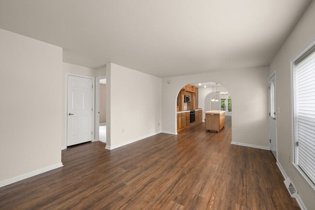 Building Photo - Milton Gem for Rent! Spacious 3BR Home, pet allowed. Fireplace, Sunroom & Private Yard - $2,495.0...