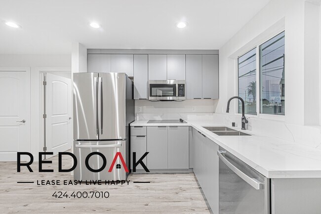 Building Photo - 138 W 93rd St