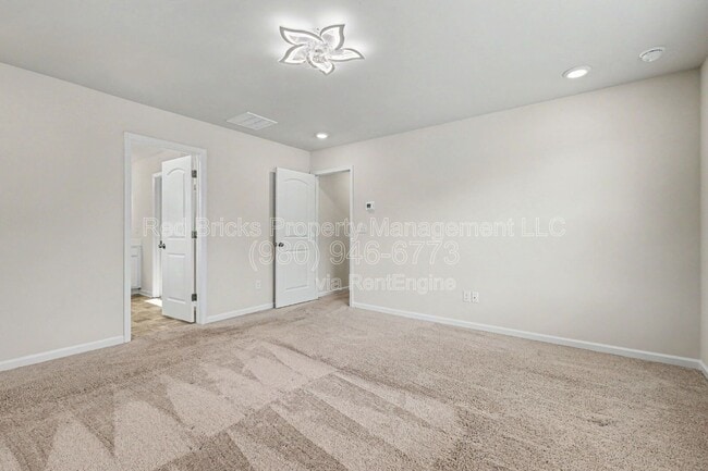 Building Photo - 6018 Weddington Pointe Dr