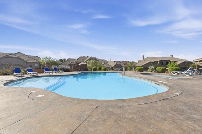 Building Photo - 4221 Torrey Pines Dr