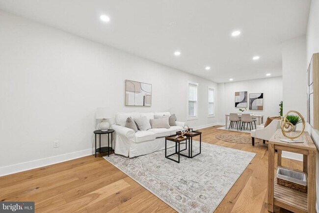 Building Photo - 3722 36th St