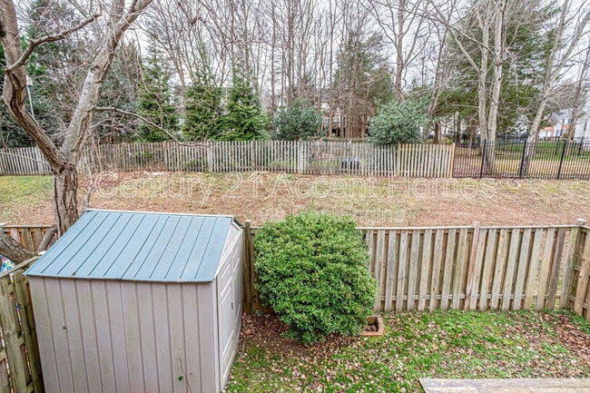 Building Photo - 5328 Larochelle Ct
